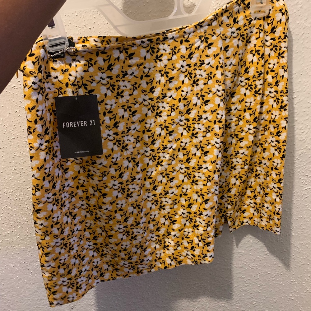 Yellow skirt